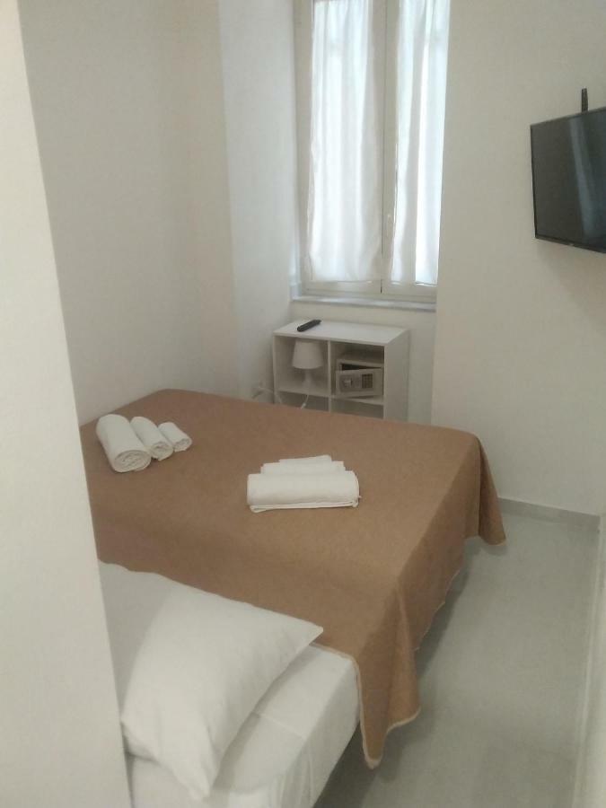 Domuschiara Bed & Breakfast Naples Exterior photo