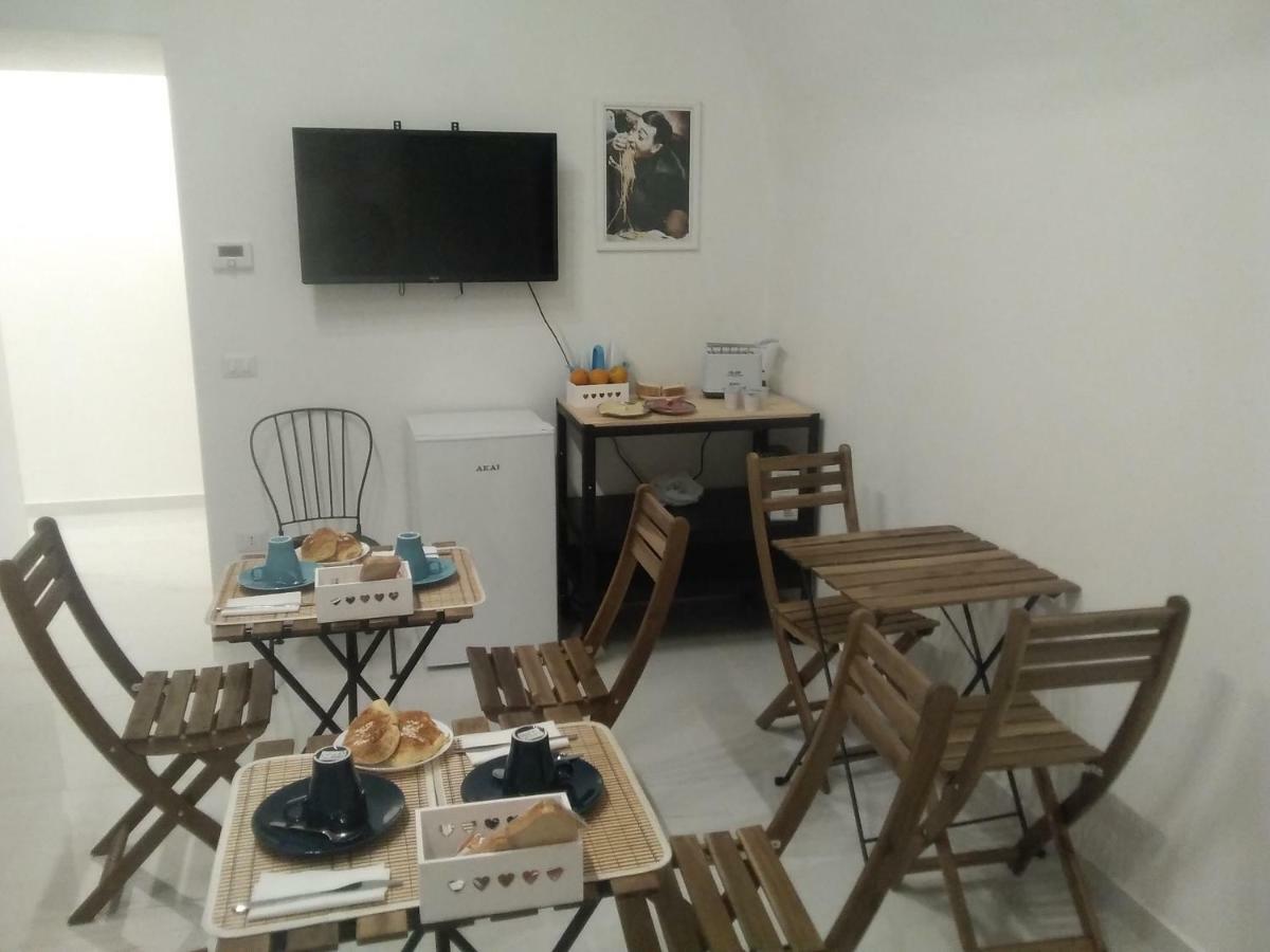 Domuschiara Bed & Breakfast Naples Exterior photo